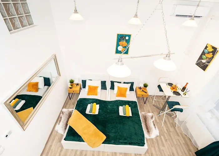 Golden Sun Apartment At Buda Castle
